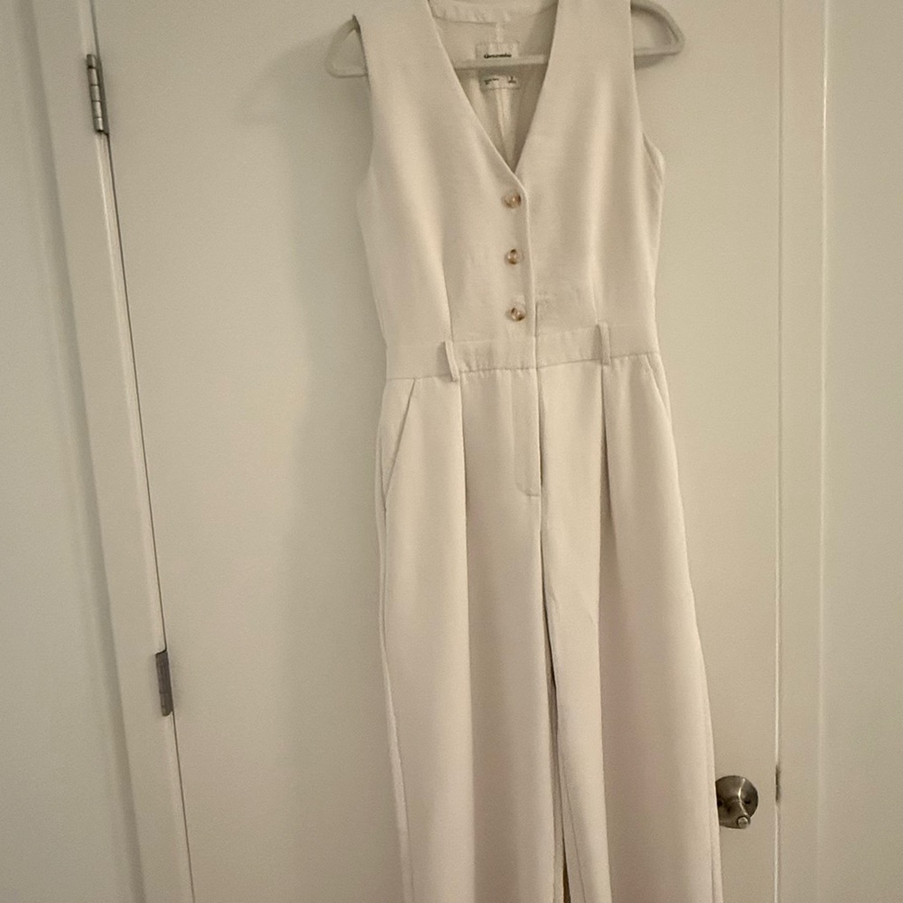 Abercrombie & Fitch Cream Garment